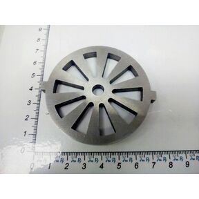 Модель: RMG-CBM 1225, RMG-1230-7, RMG-M1250-8 | Диаметр 65mm | Ячейка 16x29mm | Центральное отверстие 9mm | Толщина 6mm | Крупно-рубленный фарш - манты, осетинские пироги, лагман, самса, колбаса