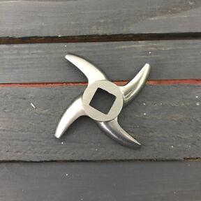 Нож мясорубки SUPRA #8 зубчатый - квадрат 10x10mm