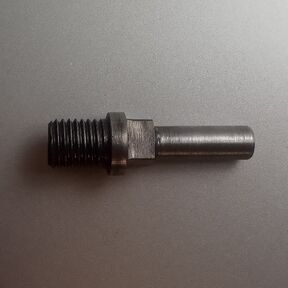 Модель: MG-22В, MG-22R, MG-22SS | Диаметр резьбовой части 16mm | Шаг резьбы 2.0 | Квадрат под нож D-13x13mm | Вал под решётку 11mm