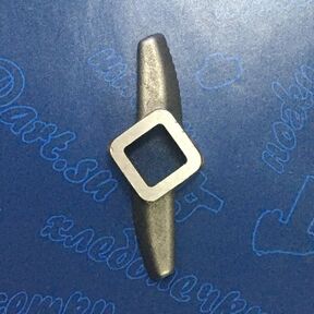 Квадрат 10x10mm | Толщина ножа 9mm | Диаметр 56mm | Форма: Саблевидная | Структура лезвия: Зубчатая | Двухлопастной: | Сталь: 95X18