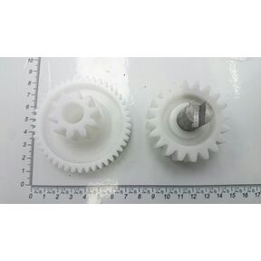 Шестерни (две) мясорубки GEMLUX